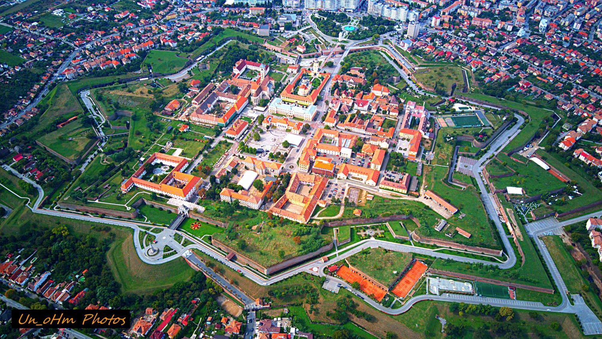 The View1 Apartment Alba Iulia Ngoại thất bức ảnh